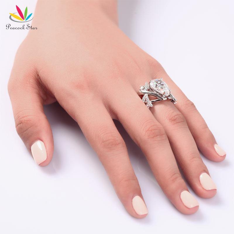 Amazing 4 Carat Pear Cut Simulated Lab Diamond Silver Wedding Fine Ring - The Jewellery Supermarket