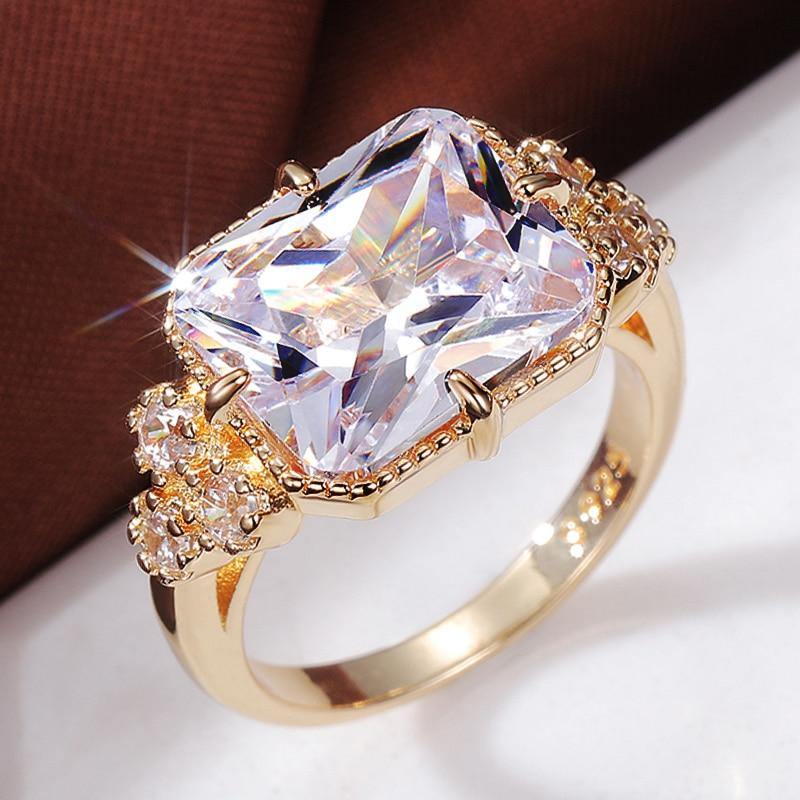 Gorgeous Gold Color Brilliant Crystal AAA+ Cubic Zirconia Diamonds Ring - The Jewellery Supermarket