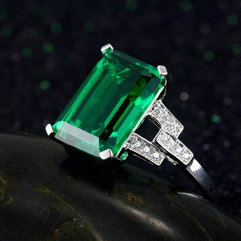 NEW ARRIVAL - Elegant Designer Green rectangle cut AAA+ Quality CZ Diamonds Luxury Ring - The Jewellery Supermarket