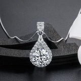 Breathtaking Round Cut VVS 1.0ct D Color White High Quality Moissanite Diamonds - Elegant Luxury Jewellery